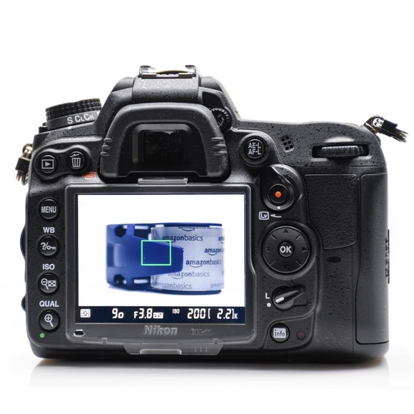 NIKON D7000 BODY (16.2MP) + Accessories - Shutter Count 2,713 - Picture 10 of 16